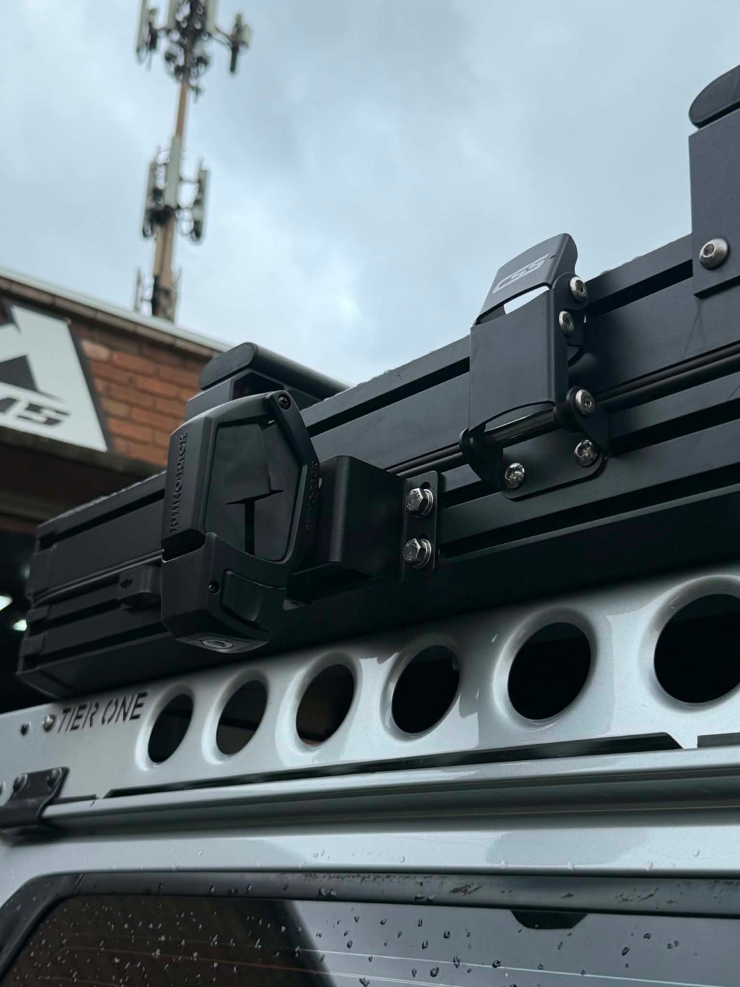RTT SHOVEL MOUNT