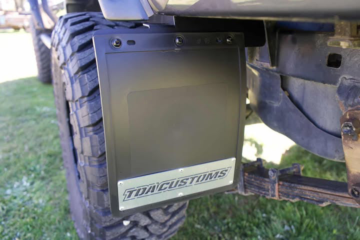 79 SERIES TUB MUD FLAP MOUNT