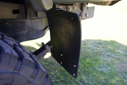 79 SERIES TUB MUD FLAP MOUNT