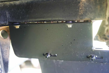 79 SERIES TUB MUD FLAP MOUNT